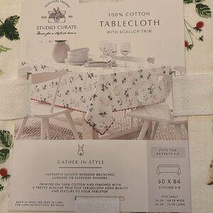 Rabbit & Floral Scallop Trim Cotton Tablecloth